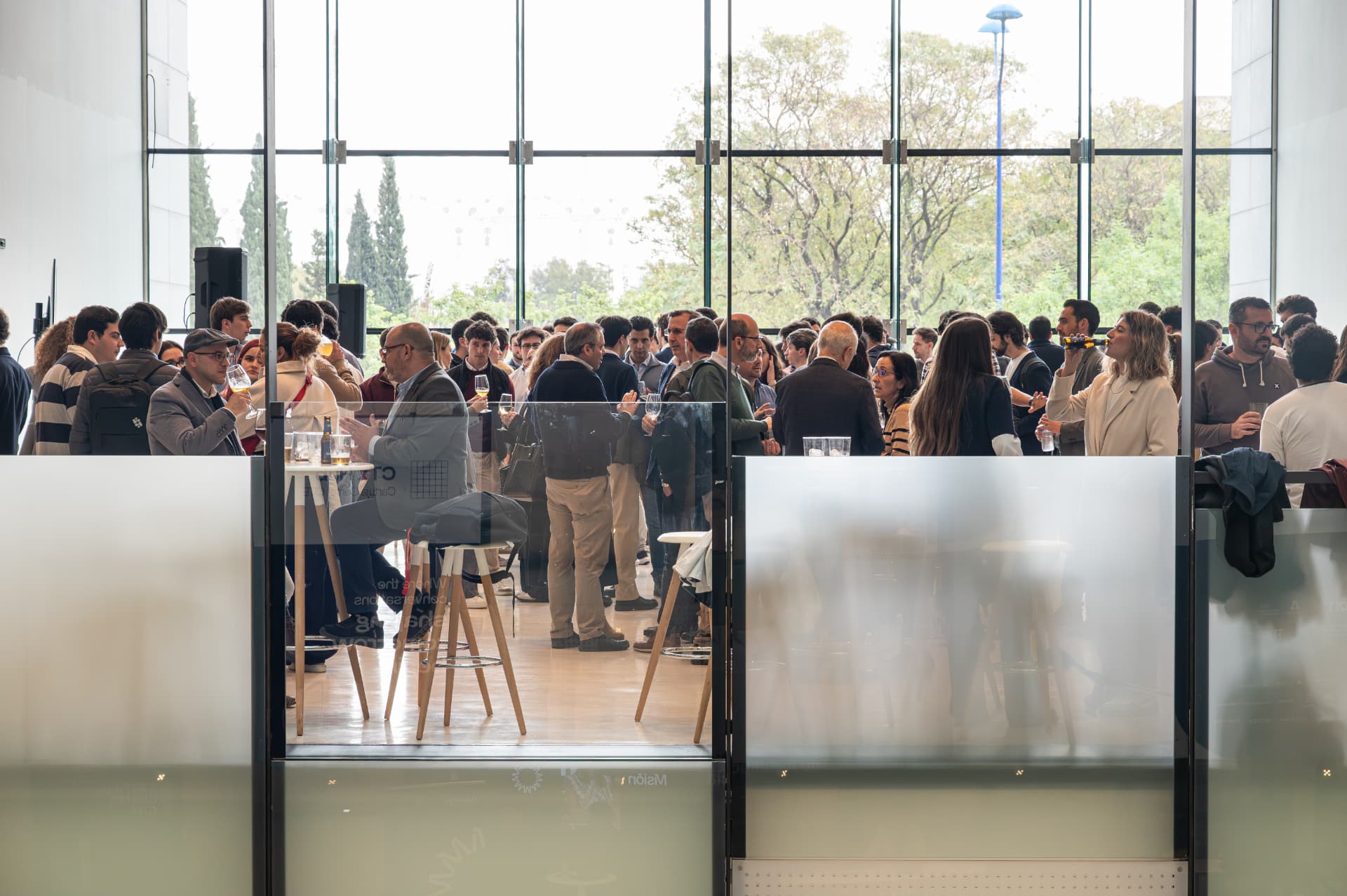 Encuentro de la comunidad de espacio_RES en un evento